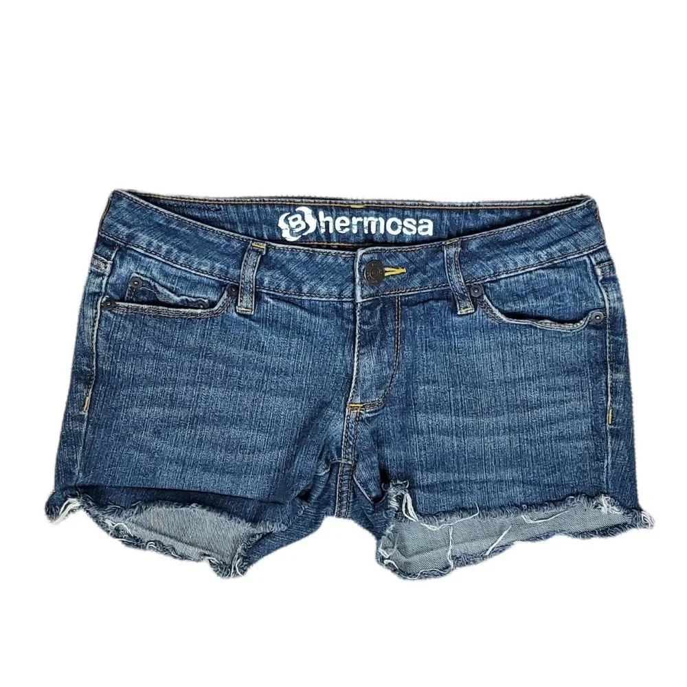 BULLHEAD B HERMOSA SUPER SKINNY DENIM FRAYED SHORT SHORTS (3 LONG)